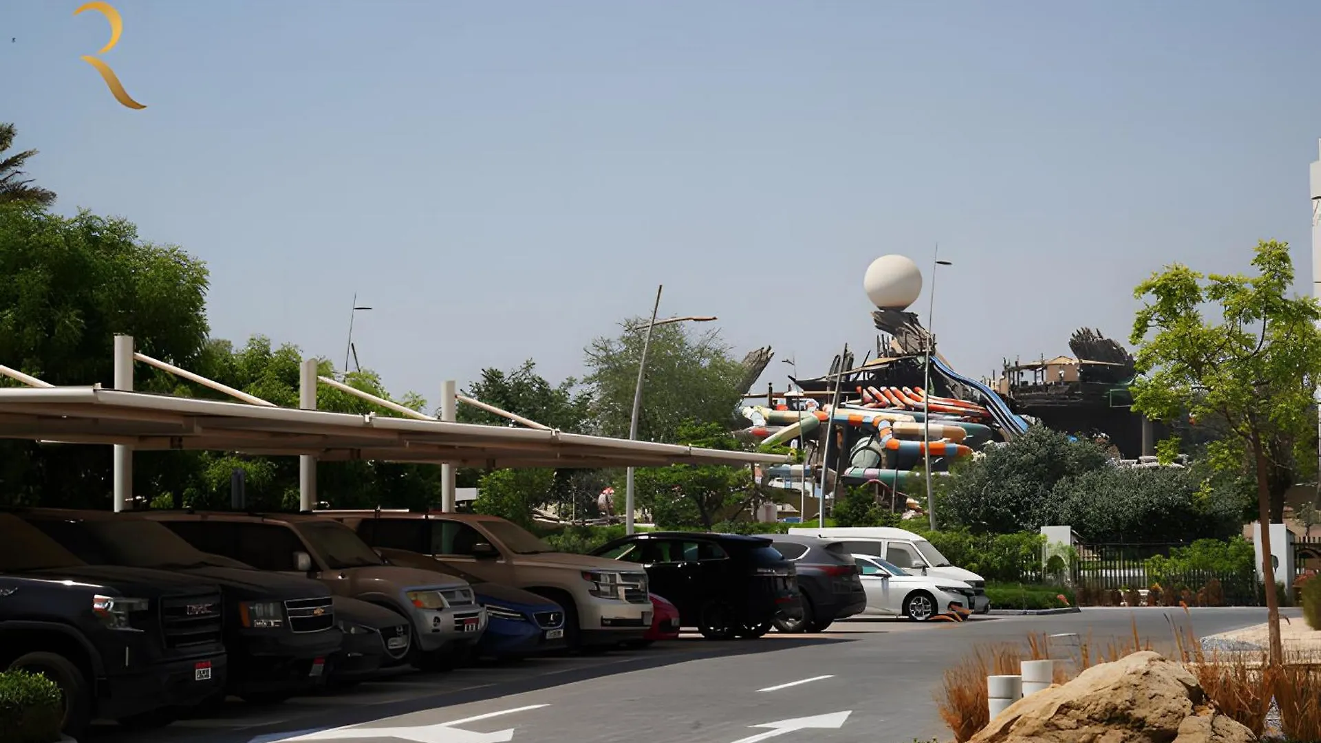Elegant 2Br Golf View Oasis With Maids Room In Yas Island Abu Dzabi Apartman